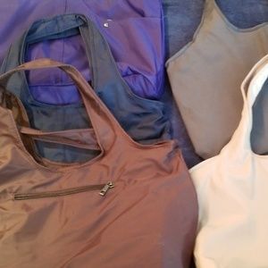 5 volganik rock shoulder totes. Lots of pockets